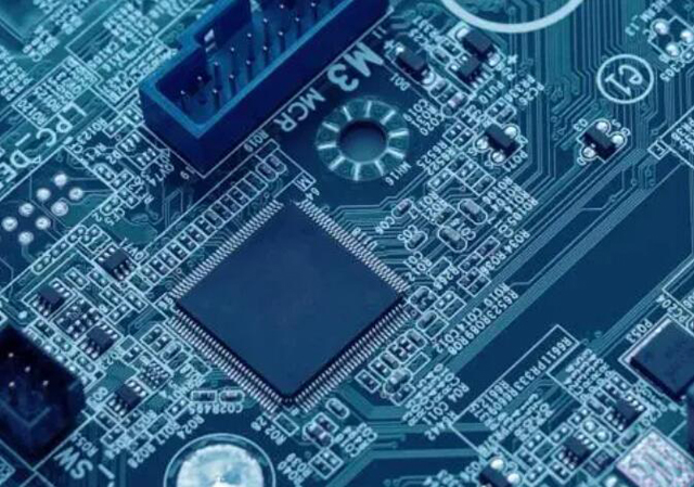 供應(yīng)電源管理-PMIC 芯片：包括電池管理、電壓基準(zhǔn)、LDO 穩(wěn)壓器、開關(guān)穩(wěn)壓器