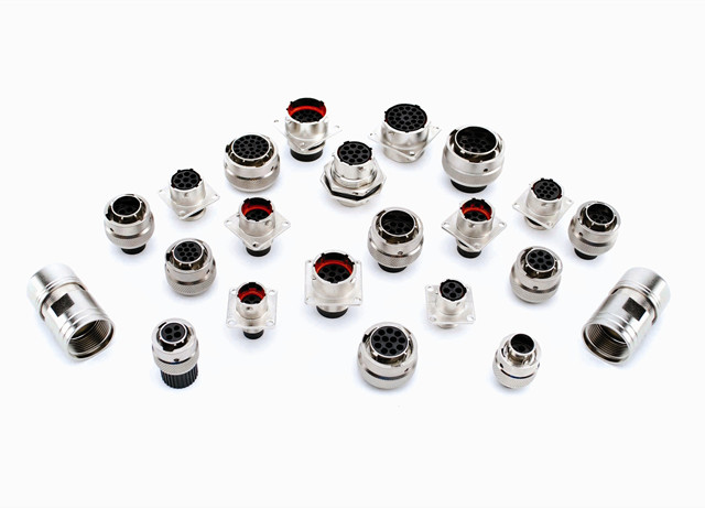 供應(yīng) Littelfuse 輕觸開(kāi)關(guān)、DC車用連接器、溫度傳感器 和 碳化硅（SiC）產(chǎn)品