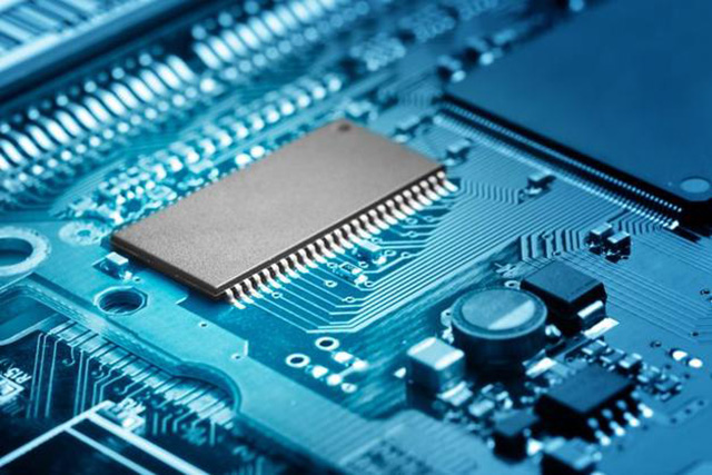 回收瑞薩特定應(yīng)用時鐘：PCI Express 時鐘、處理器時鐘、實時時鐘